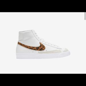 Authentic Nike Women’s Blazer Mid ‘77 Leopard